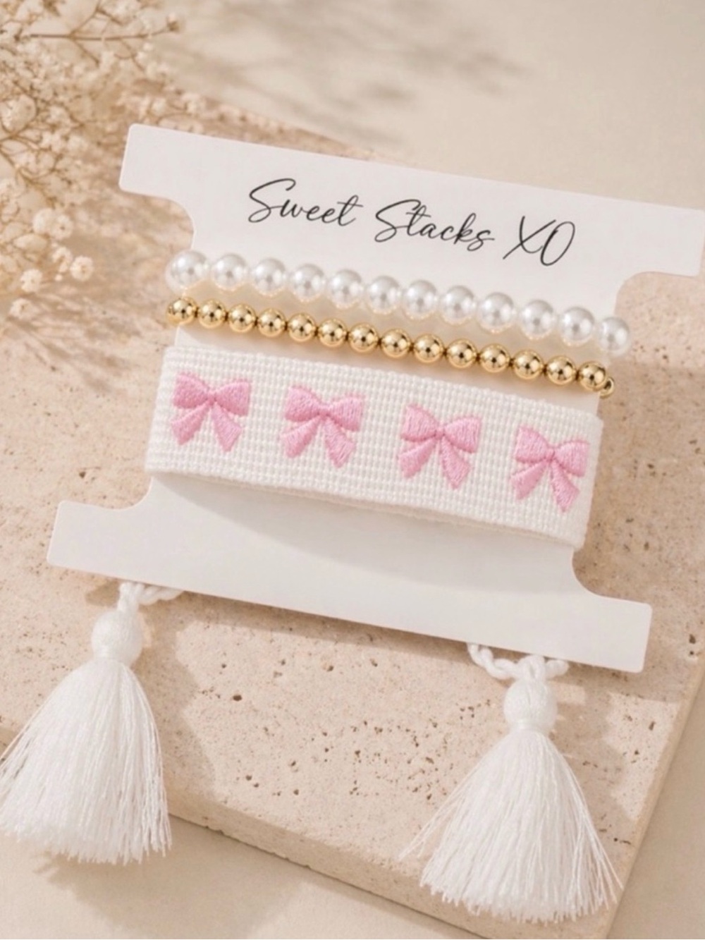 Embroidered Pink Bow Bracelet
Set